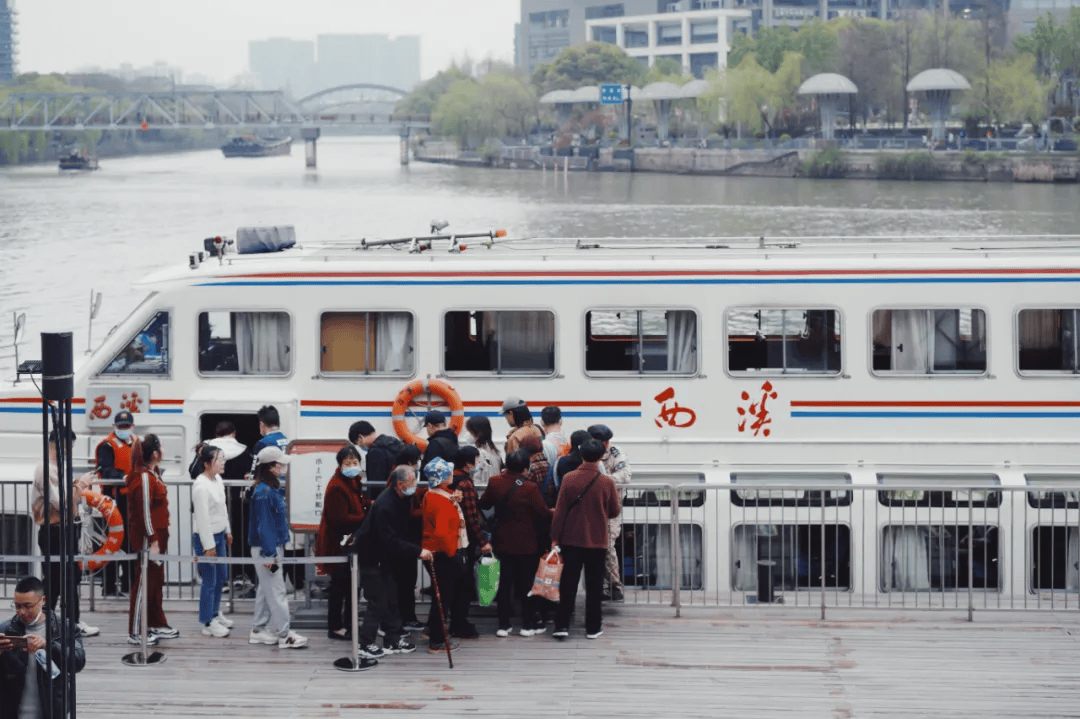 境内游预订人次增长超100% 我国旅游相关企业超255.6万家