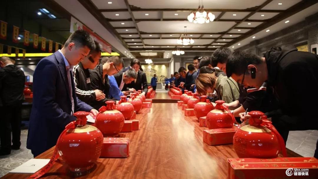慕思集团与华为签署鸿蒙智选合作备忘录 共同探索智慧睡眠场景发展