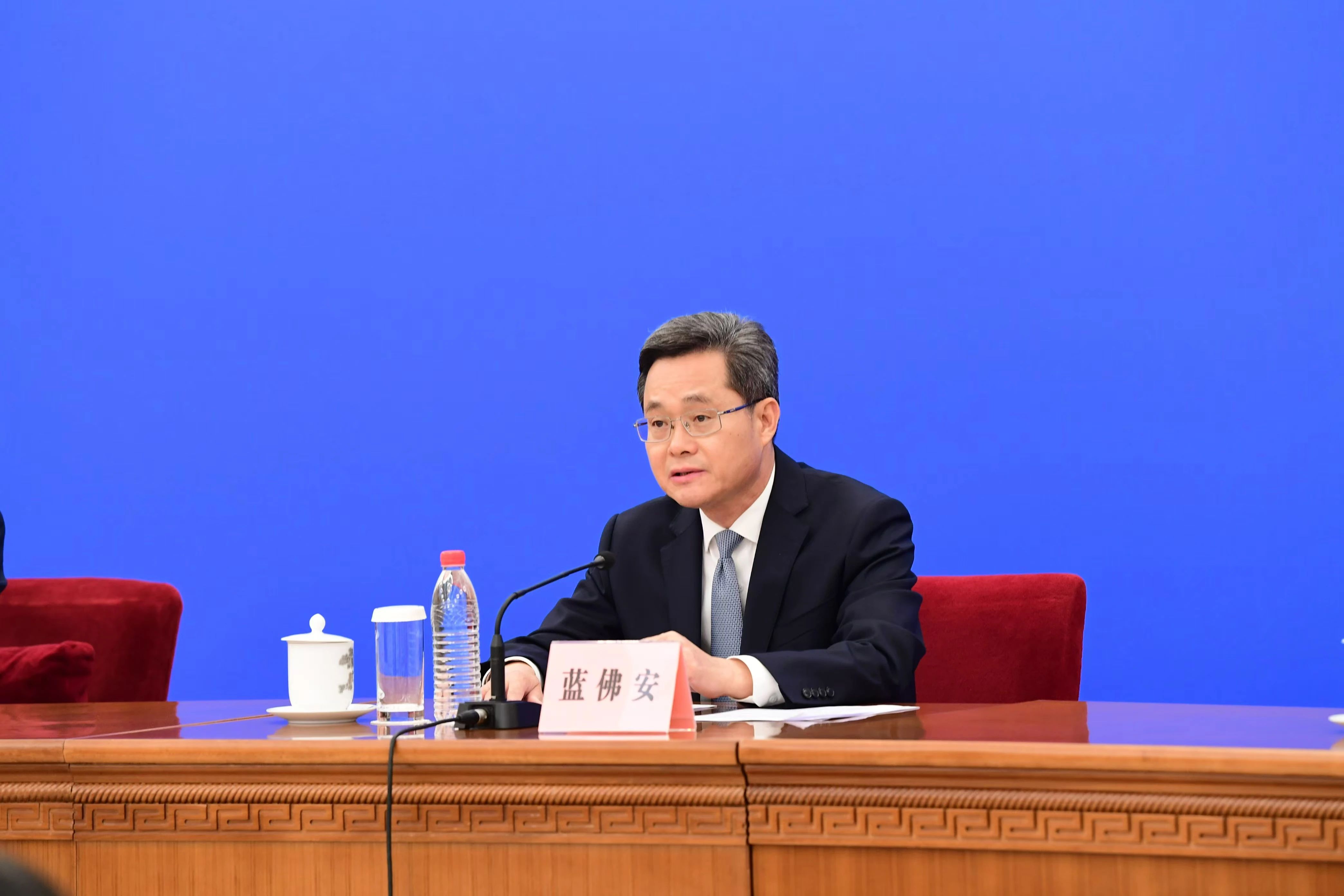 去年全球公共债务达102万亿美元 发展中国家受影响严重