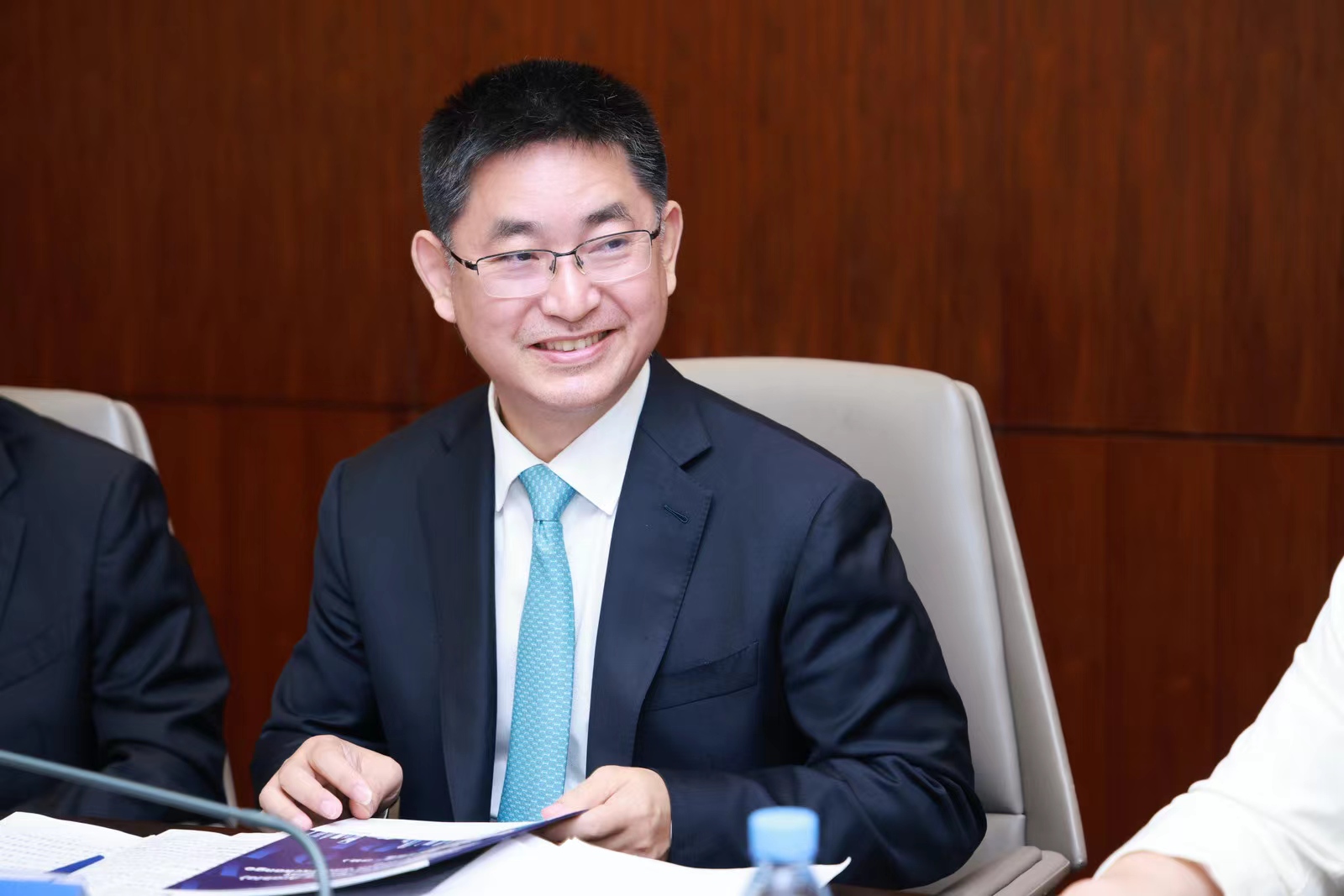 证监会党委召开扩大会议提出：持续优化股债融资等资本市场机制安排