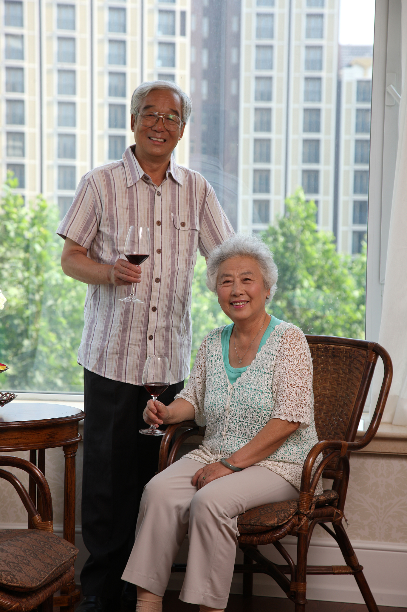 刚刚“提前”退休辞去董事长职务后 荣晟环保实控人冯荣华被采取强制措施