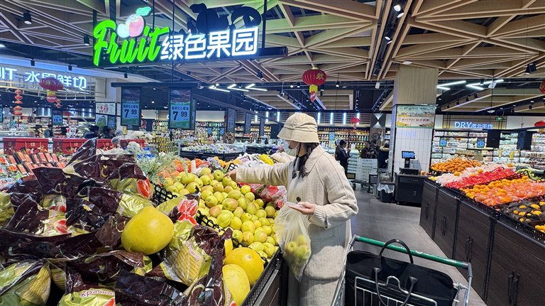 财经聚焦丨乐园游升温 激发消费新活力