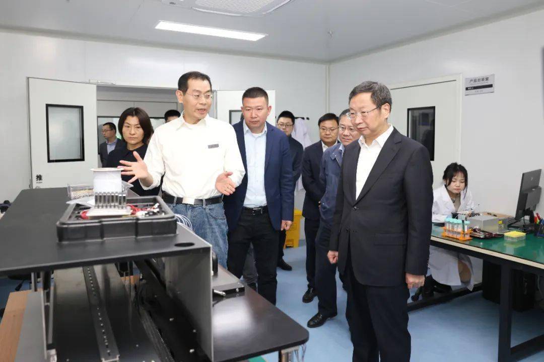 李强在北京调研生物医药产业发展时强调 加大高质量科技供给和政策支持 着力推动生物医药产业提质升级