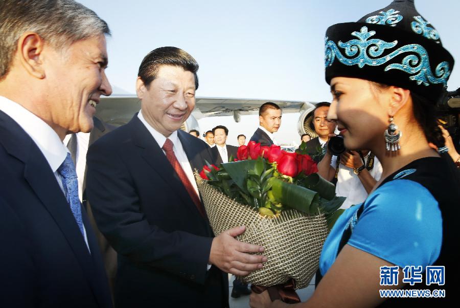 上合组织天津峰会丨习近平会见亚美尼亚总理帕什尼扬
