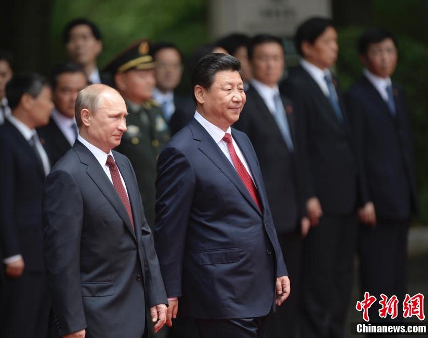 习近平同俄罗斯总统普京会谈
