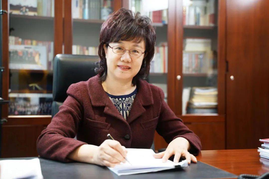 专访丨中国财政政策发力推动消费驱动型增长——访IMF中国事务主管索纳莉·贾殷-钱德拉