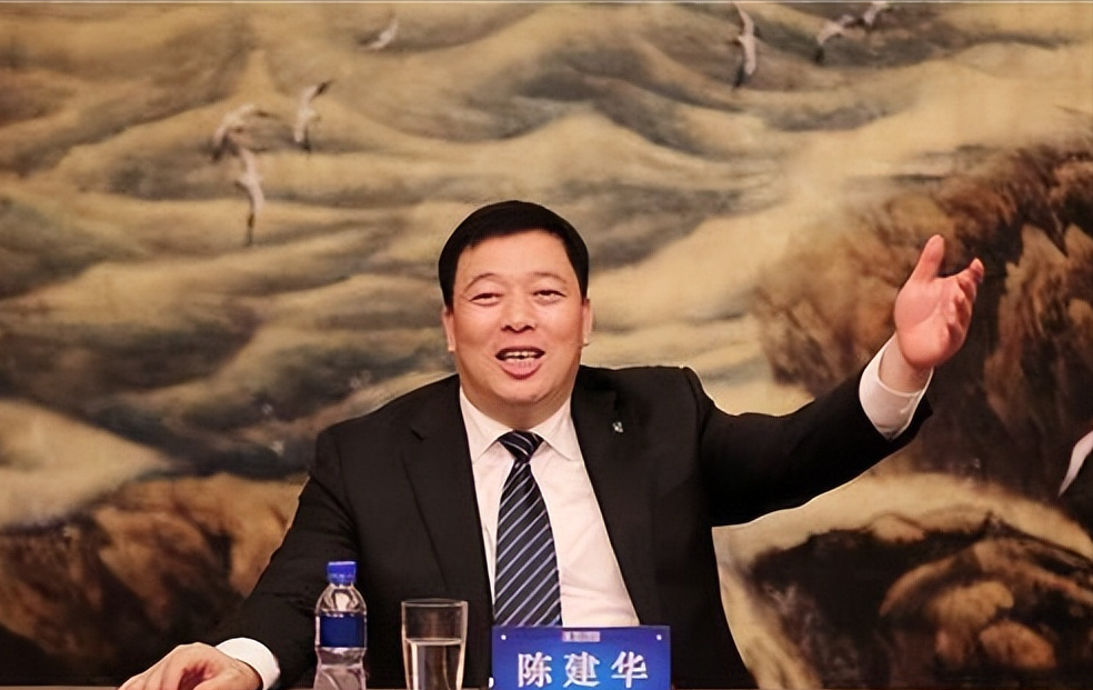 *ST松发董事会拟提前换届选举：陈建华、范红卫儿子拟任董事