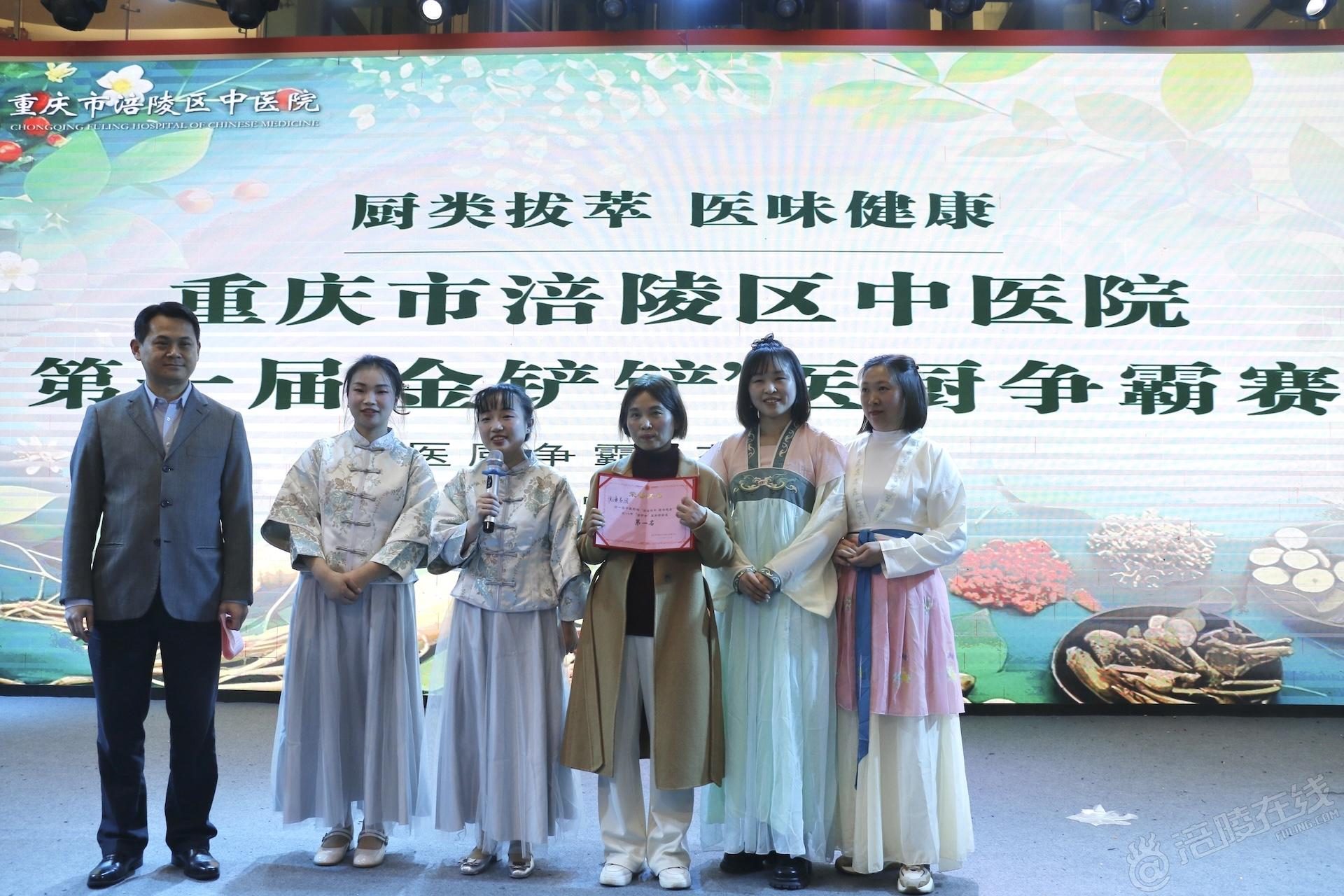 胃癌病理诊断垂域模型首发亮相东盟 麦克奥迪与智能院携手共研启新篇