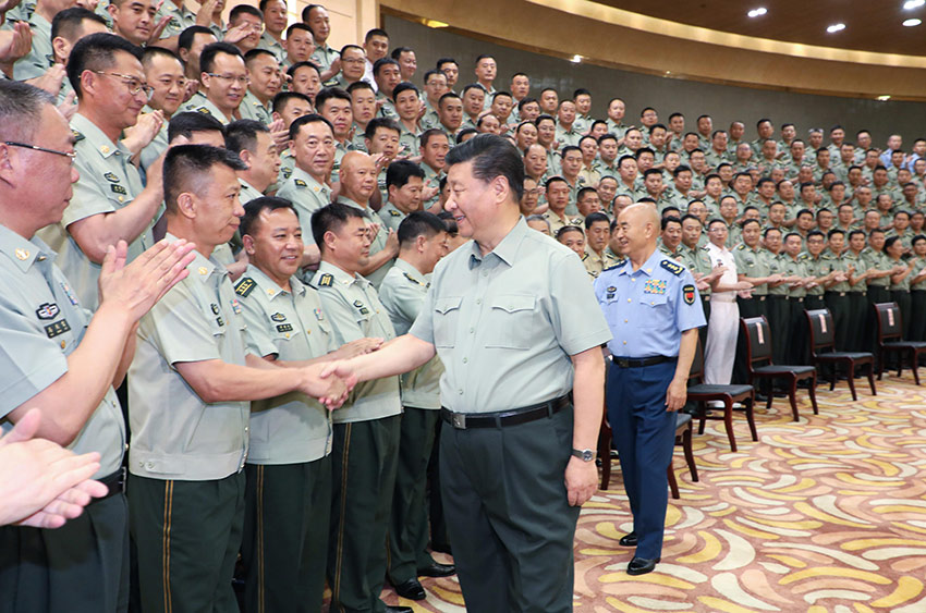 七十载昂扬奋进 共携手再谱新篇——习近平总书记出席新疆维吾尔自治区成立70周年庆祝大会鼓舞广大干部群众同心共创新辉煌