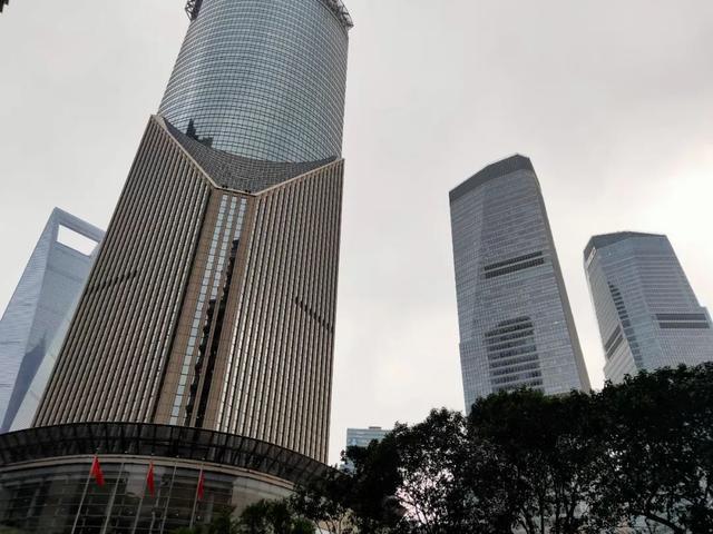 从“空置率近七成”到“出租率超八成”——西安解放路商圈焕新记