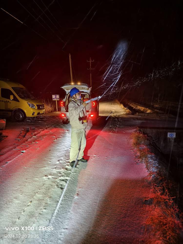 “黔电送粤”关键线路完成抗冰改造