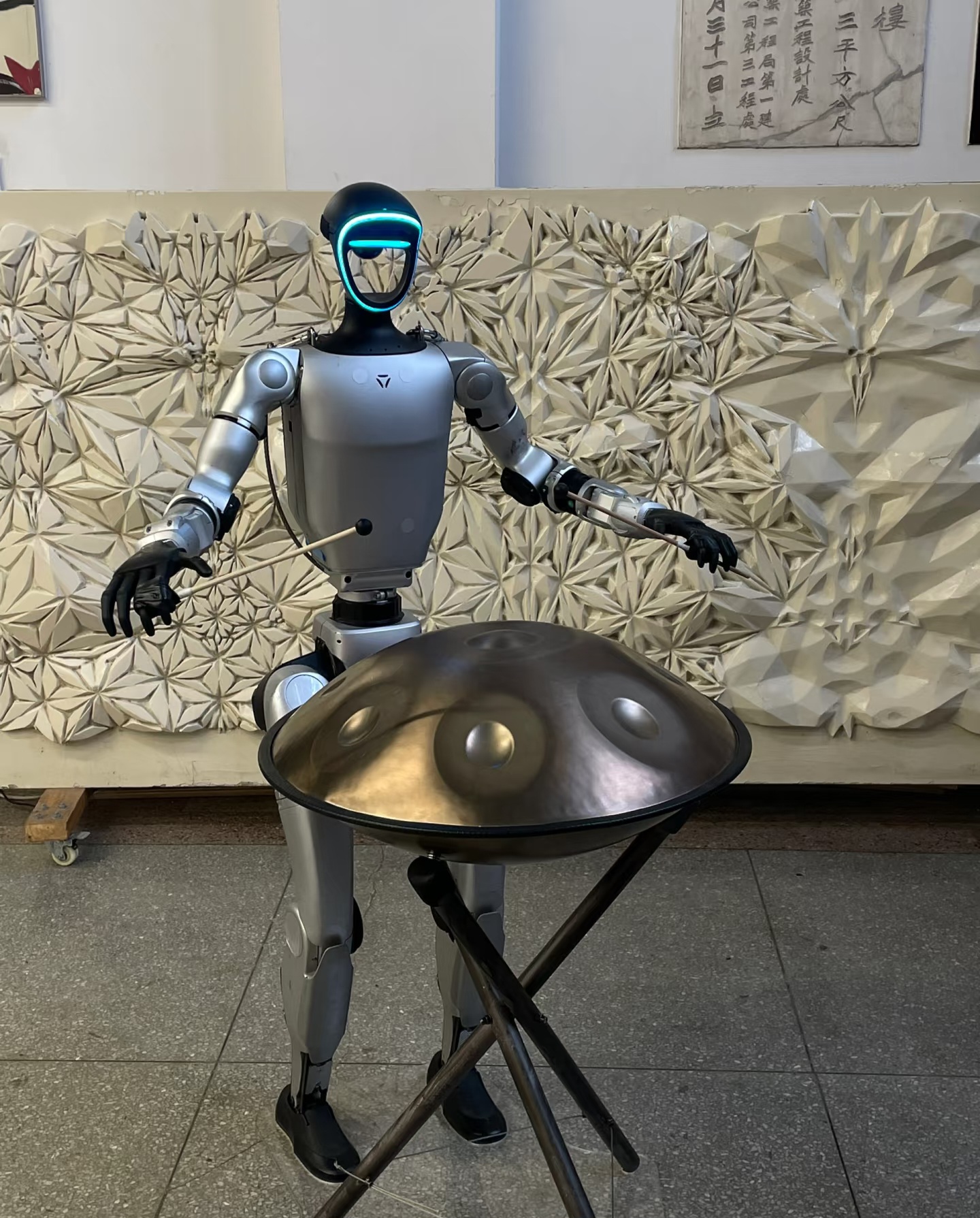 宇树科技IPO 人形机器人上市赛鸣枪