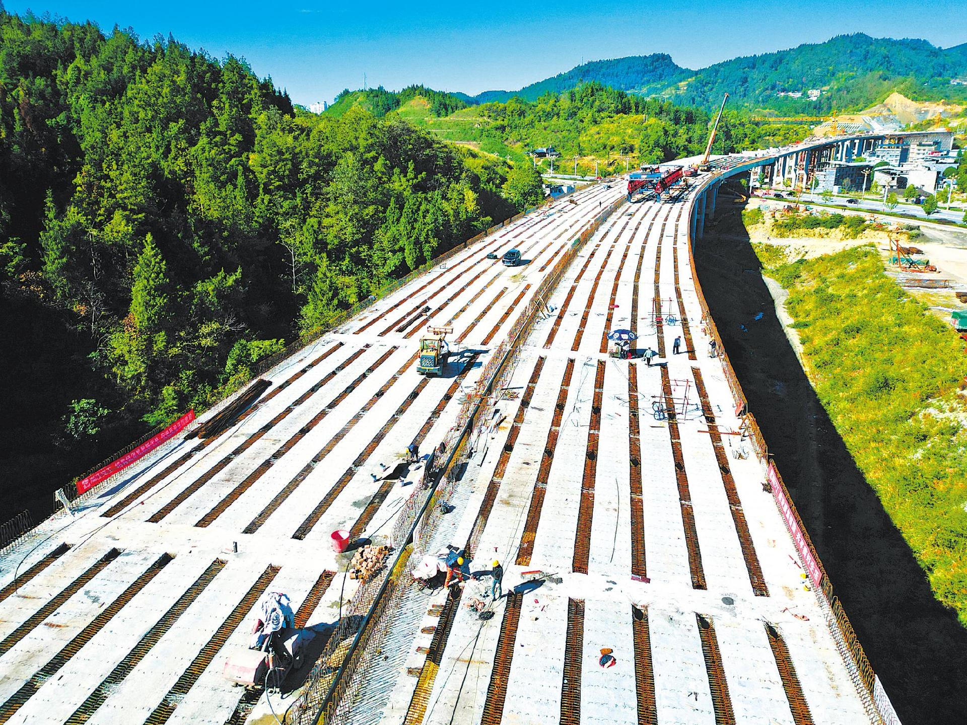 锚定全年经济目标 多地明确四季度“冲刺方案”