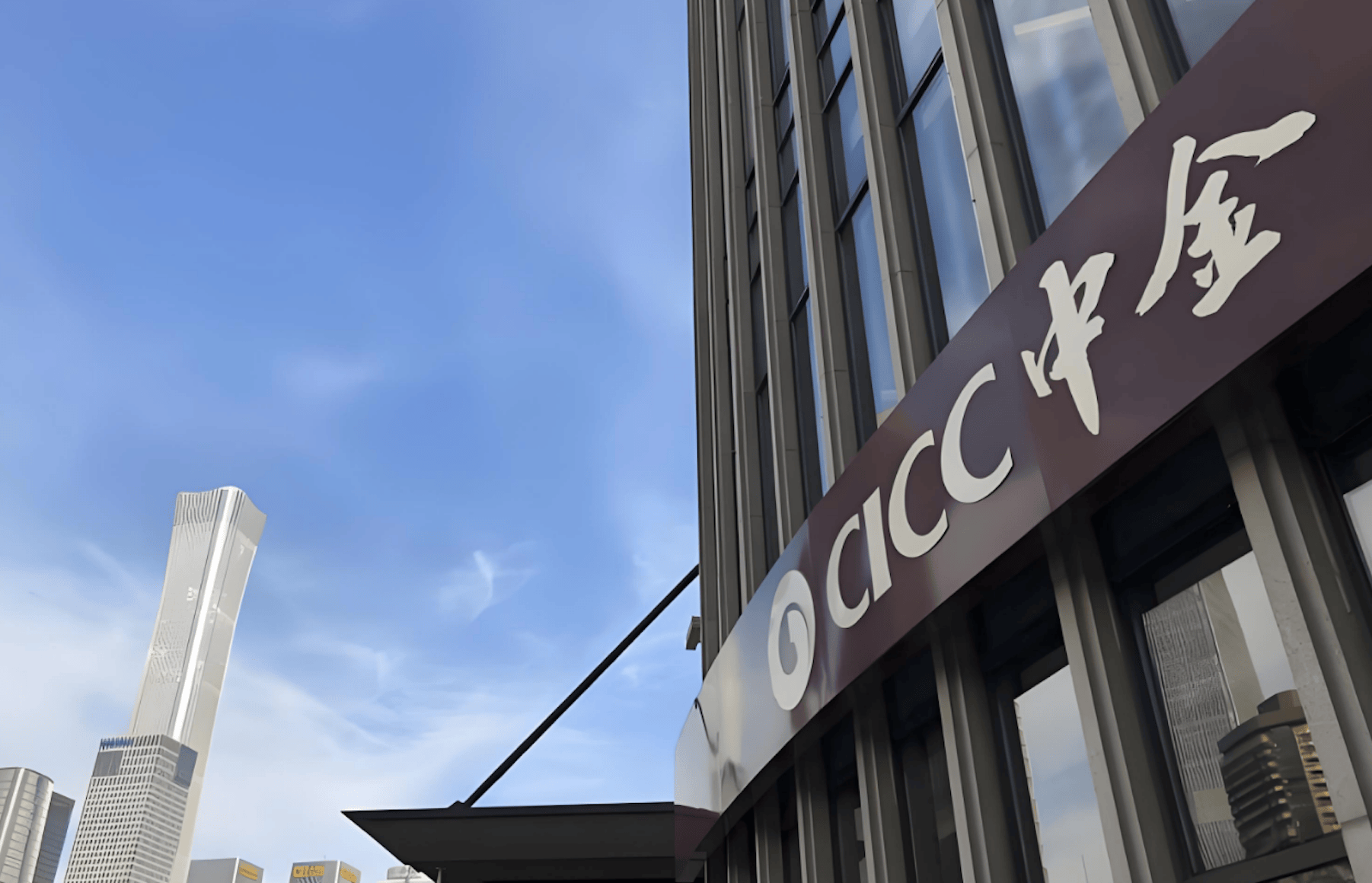 营收净利双增长 6家银行率先预喜半年度业绩