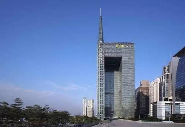 中银协杨江英：银行业应“稳中求进” 各类银行实现特色化经营