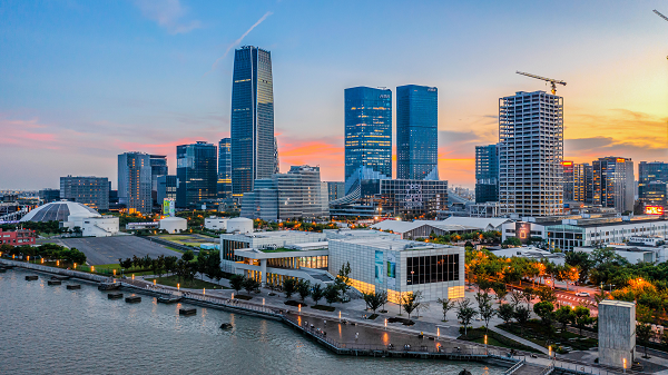 陆家嘴集团：将继续聚焦“一江一河”战略 打造前滩高质量发展核心引擎