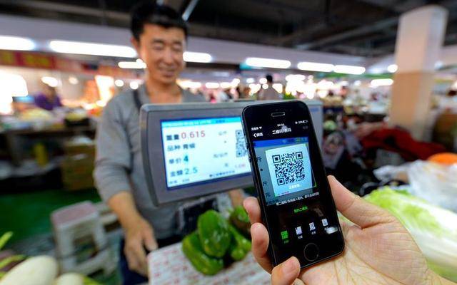 央行信贷市场司负责人杨虹：目前金融机构申报服务消费与养老再贷款近600亿元