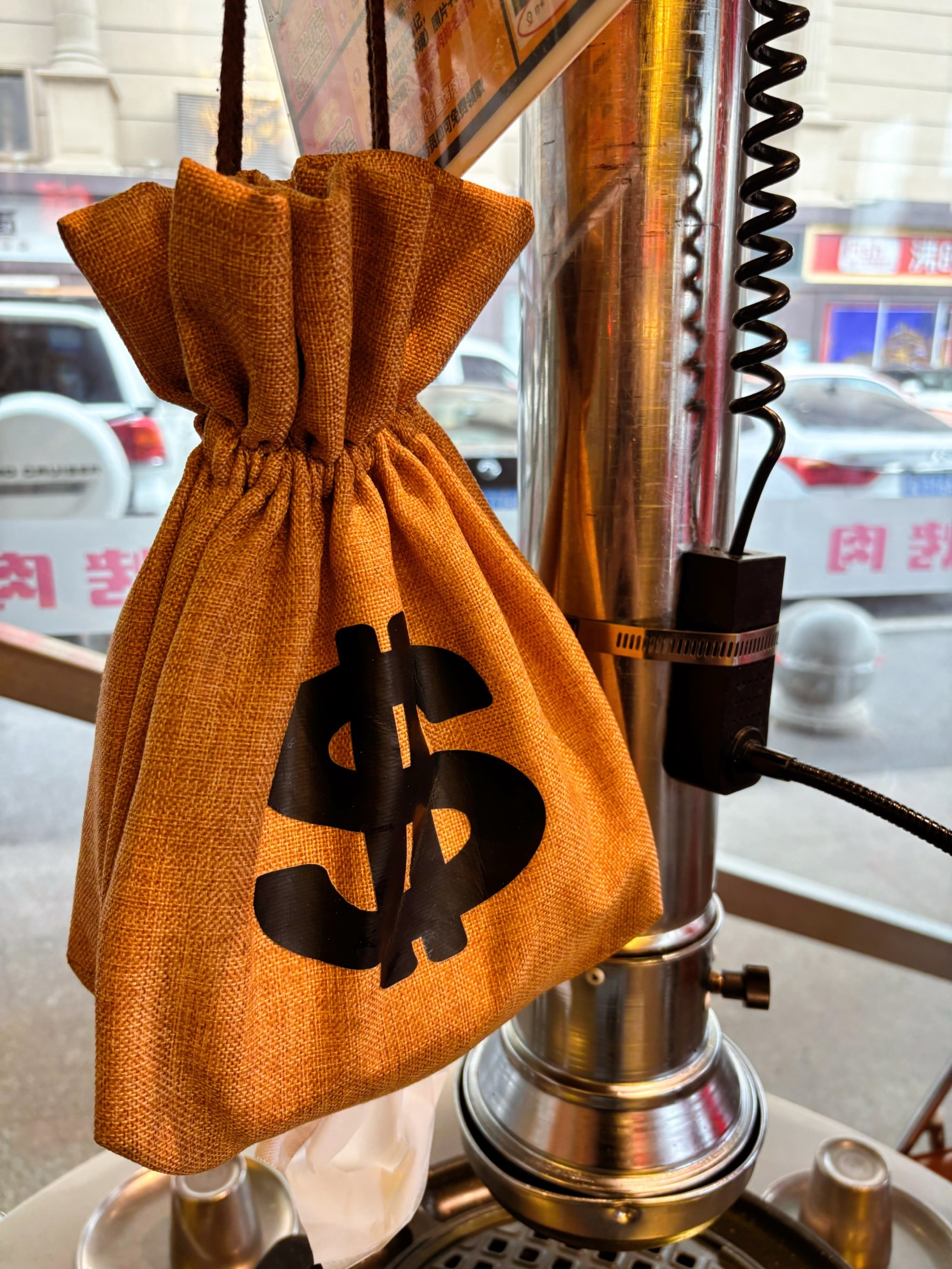 银行保管箱“一箱难求” 黄金投资带火银行“小众”业务