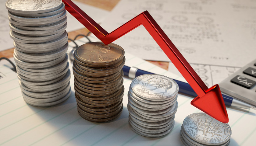 新洁能实控人一致行动人拟减持 2020上市2募资共19亿