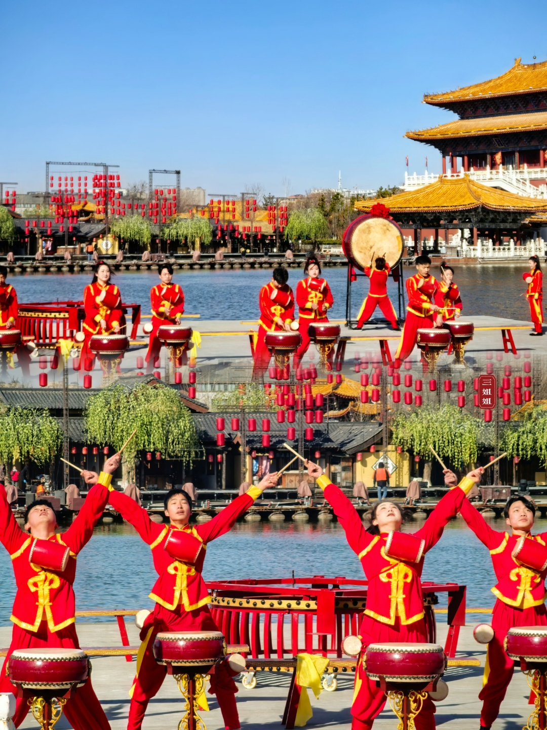 九州同春启新程 万家灯火映山河——各地群众欢度丙午马年春节