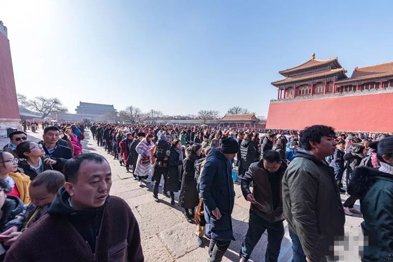 增值税发票数据显示：春节假期消费市场火热亮点纷呈