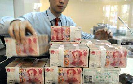 前两月人民币贷款增加5.61万亿元 信贷投放节奏更趋均衡