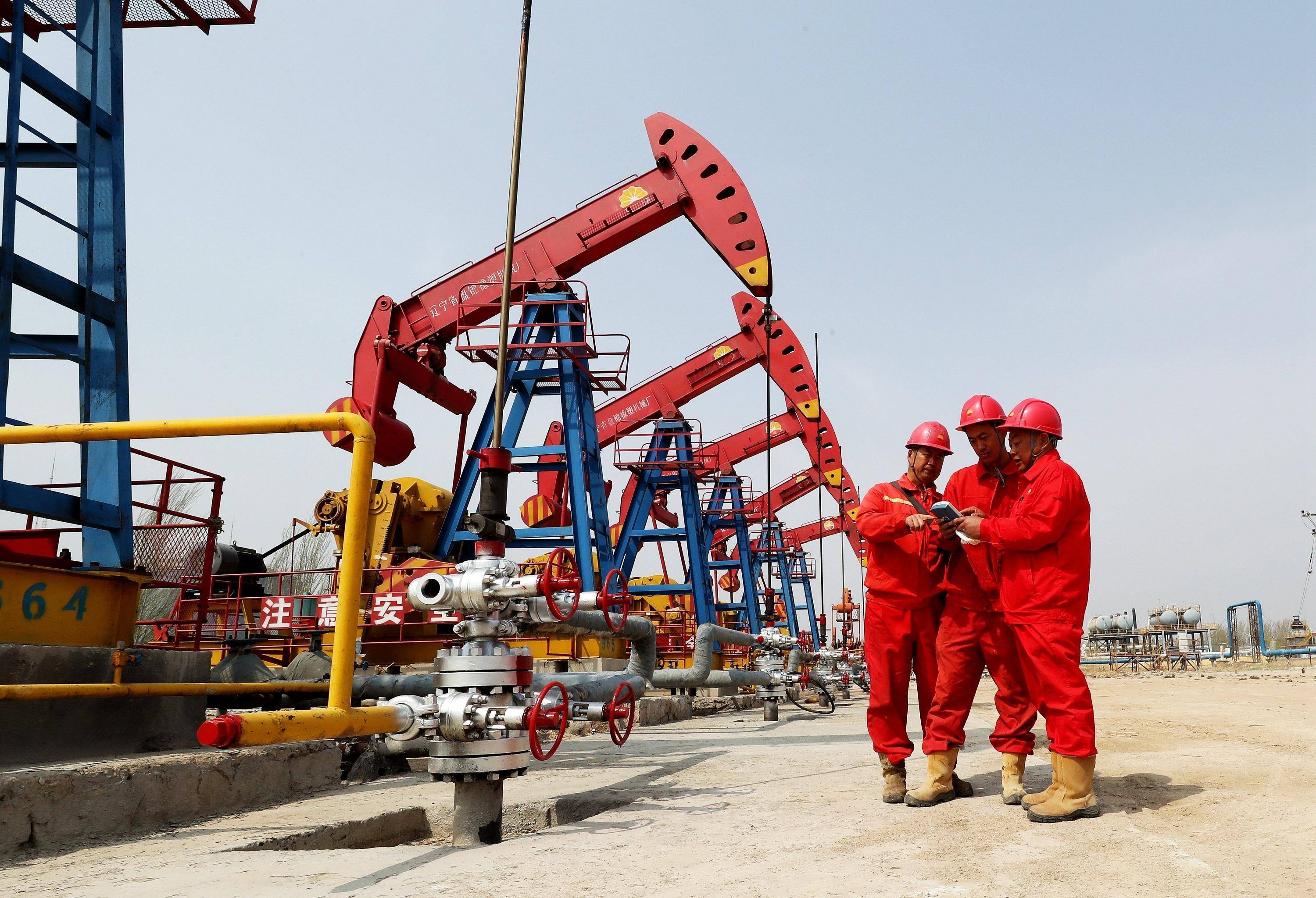 美国放松对美企与委内瑞拉石油公司交易限制