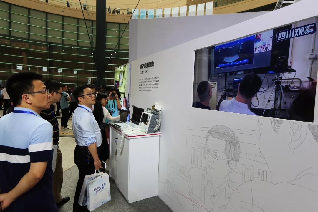 新华网民生观察丨AI玩具带娃透视